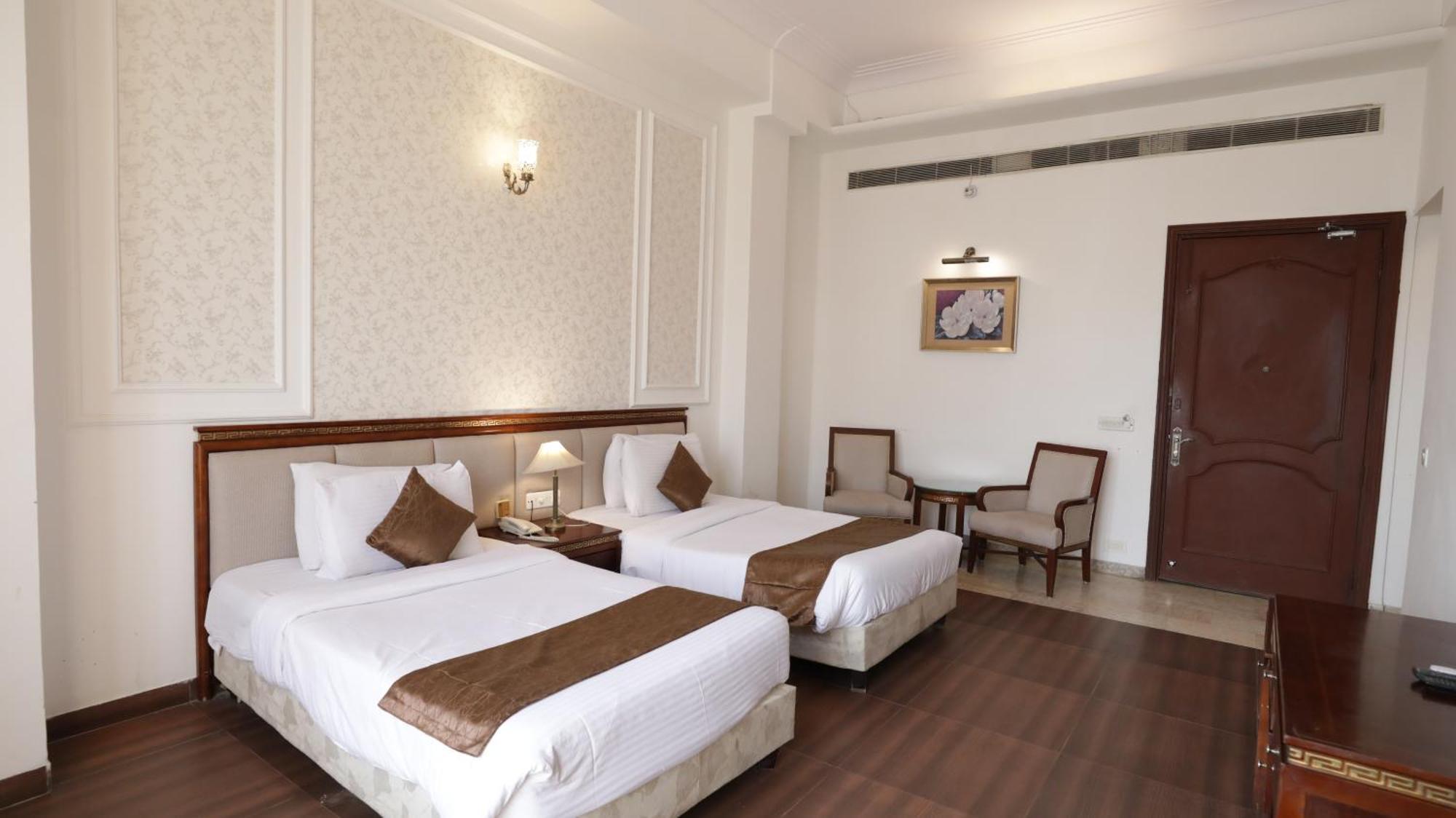 Hotel Merwara Estate- A Luxury Heritage Resort Аджмер Экстерьер фото