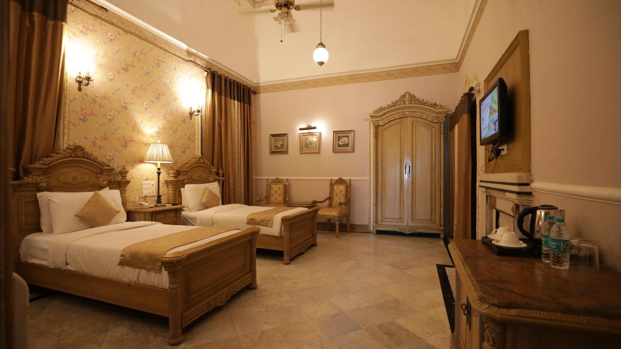 Hotel Merwara Estate- A Luxury Heritage Resort Аджмер Экстерьер фото