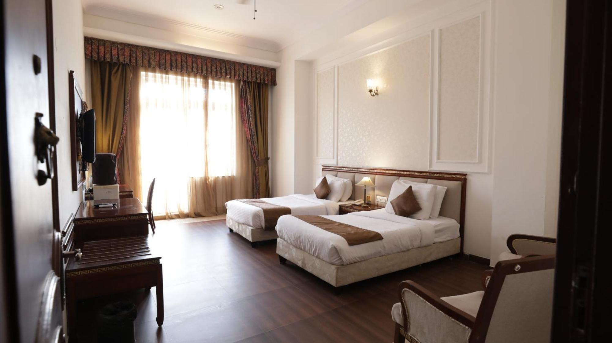Hotel Merwara Estate- A Luxury Heritage Resort Аджмер Экстерьер фото