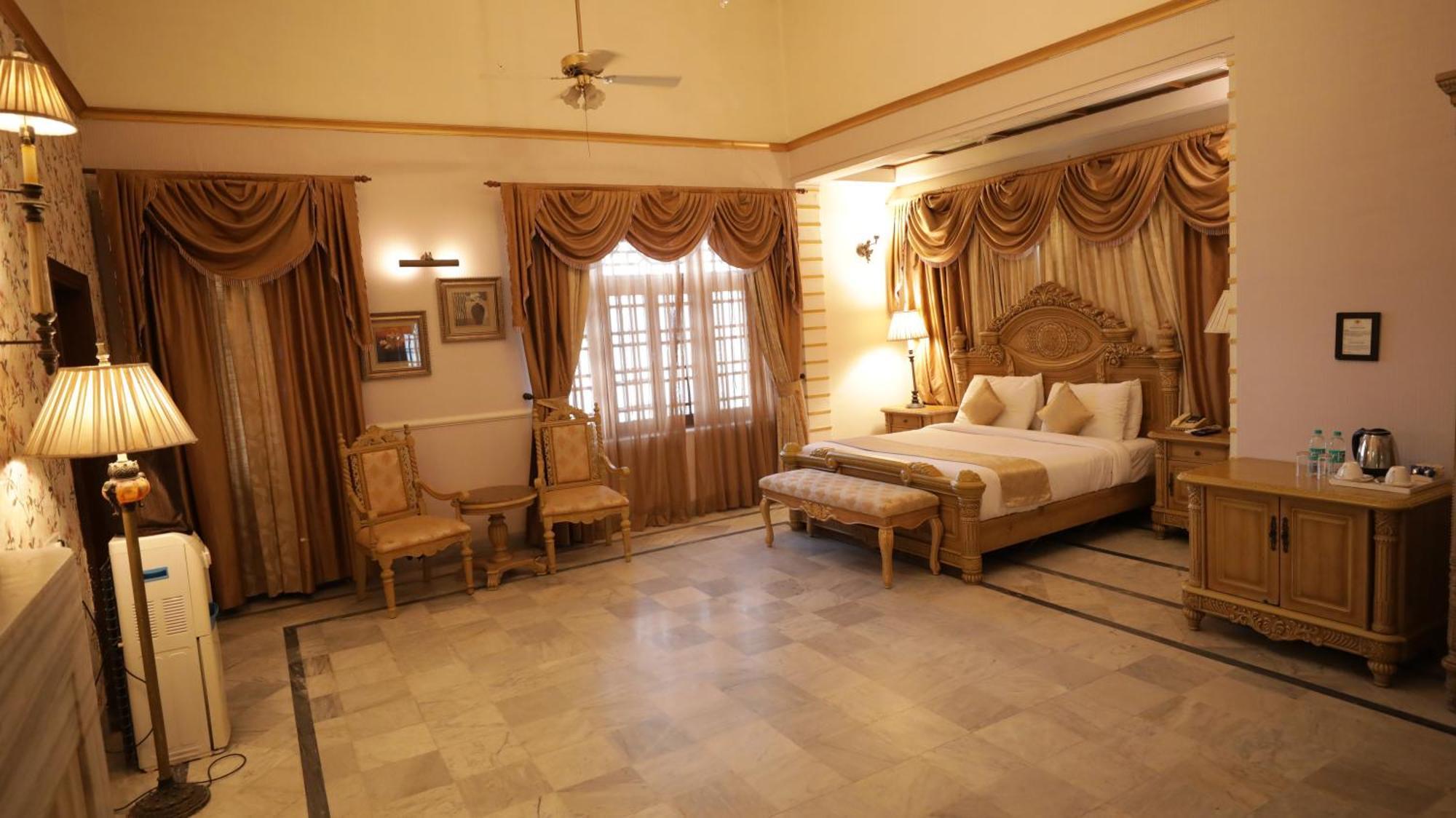 Hotel Merwara Estate- A Luxury Heritage Resort Аджмер Экстерьер фото