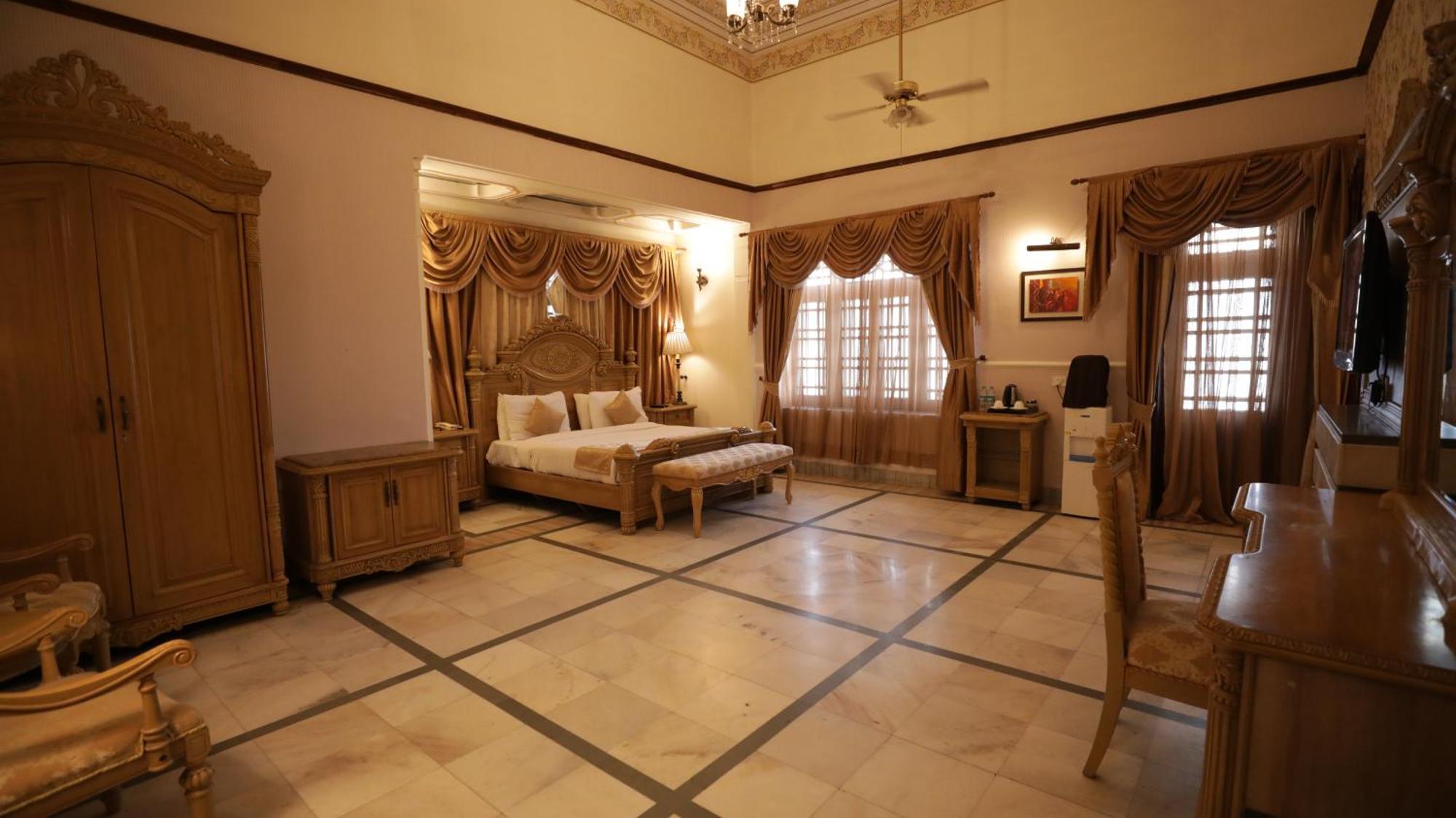 Hotel Merwara Estate- A Luxury Heritage Resort Аджмер Экстерьер фото