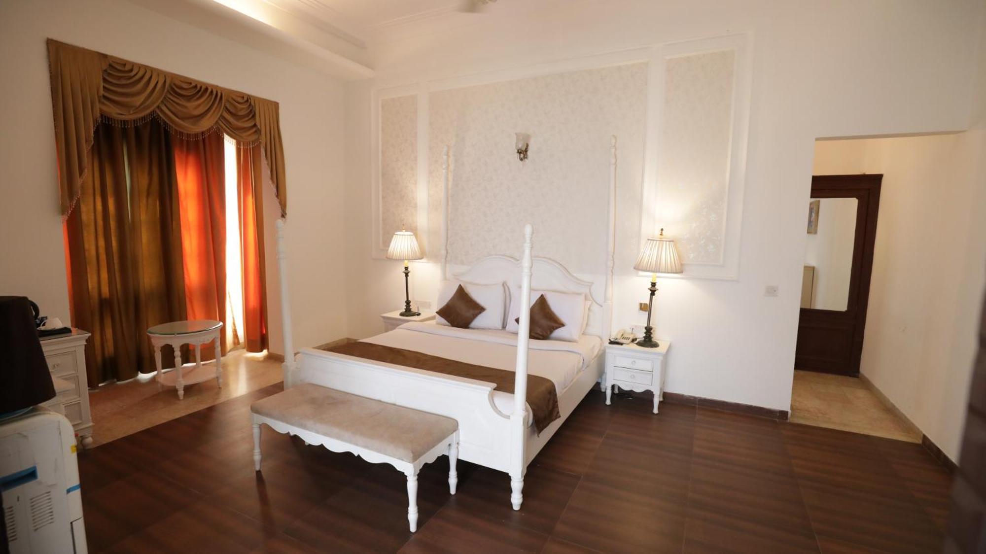 Hotel Merwara Estate- A Luxury Heritage Resort Аджмер Экстерьер фото